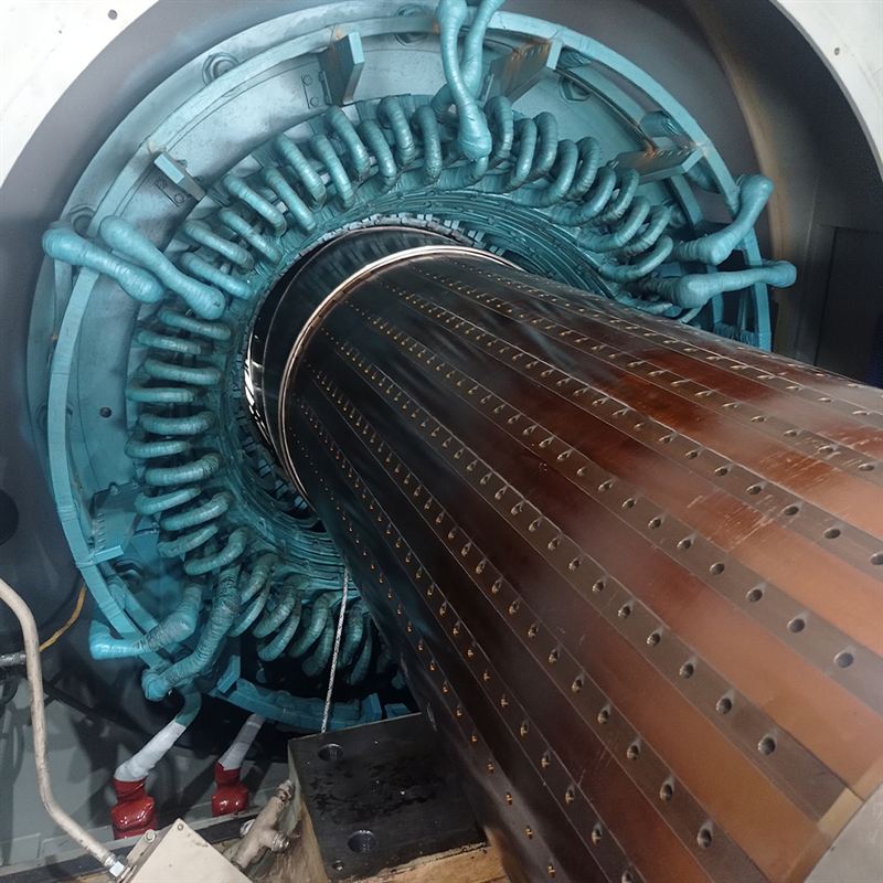 Rotor de turbogenerador en taller
